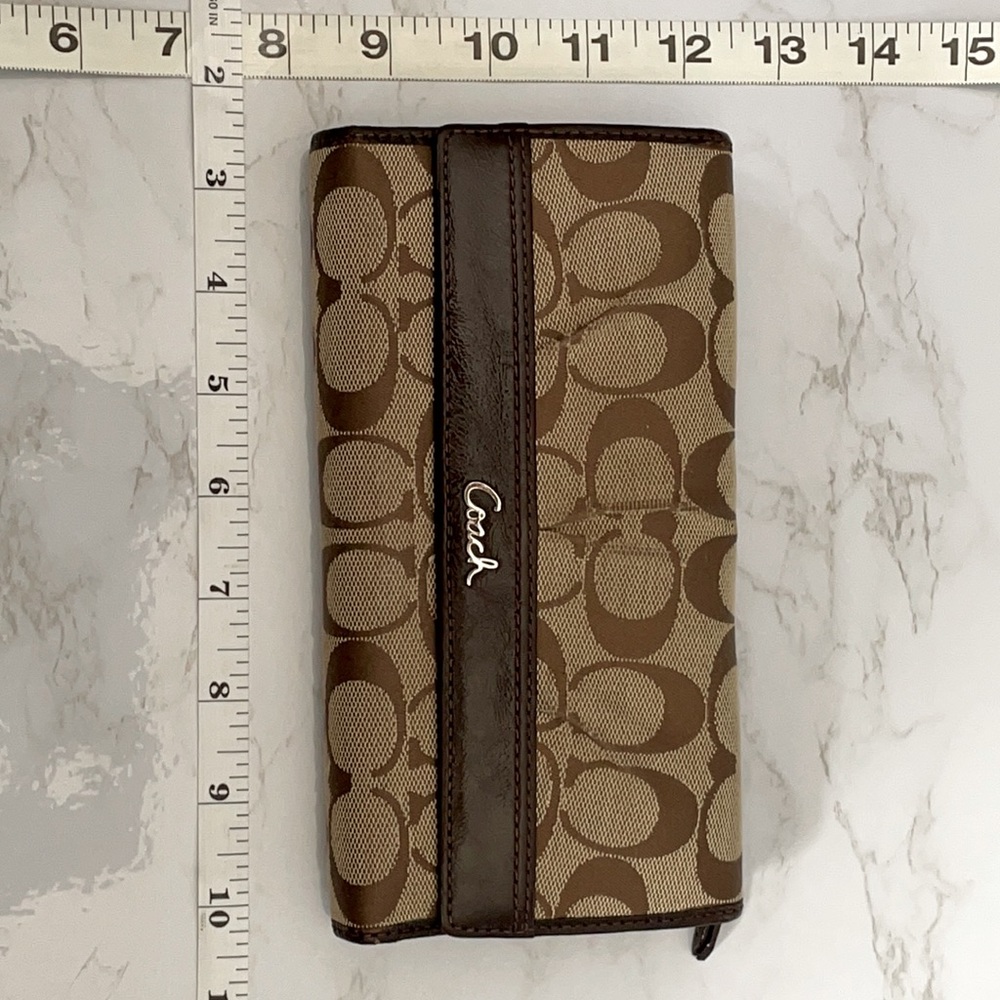 Women’s Mesh Fabric Wallet